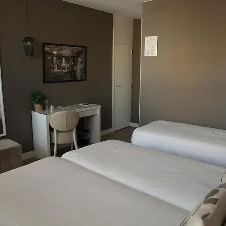 Aan Zee Hotel