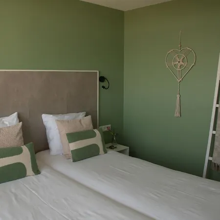 Hotel Aan Zee 3*